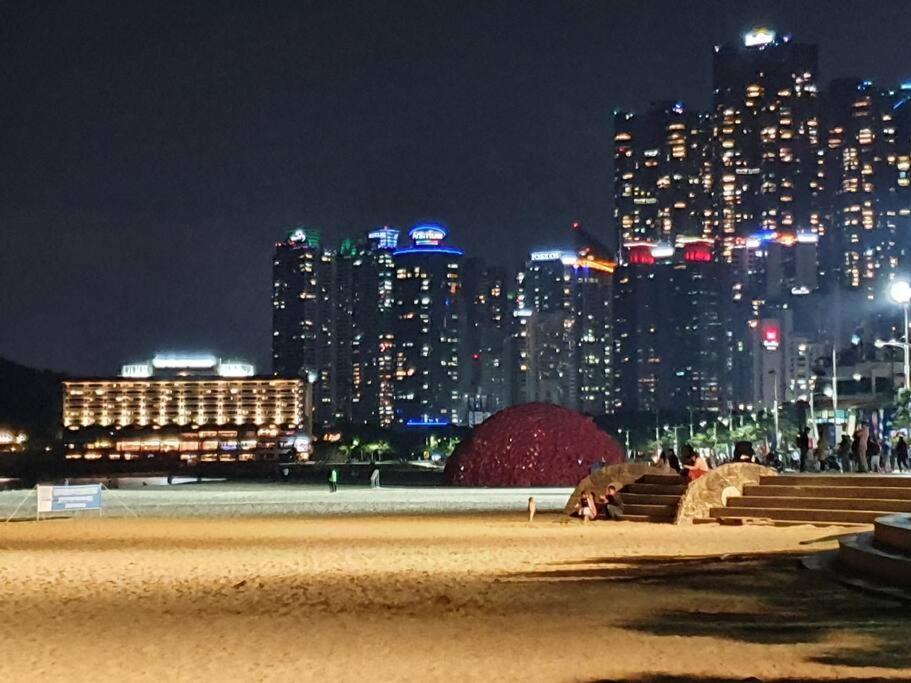 Haeundai Beach 1 Cho Apartment Busan Ngoại thất bức ảnh